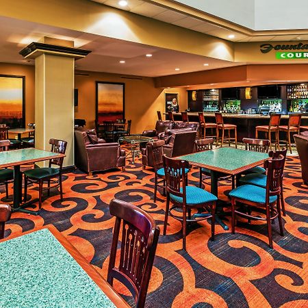 Holiday Inn Springdale-Fayetteville Area By Ihg Bagian luar foto
